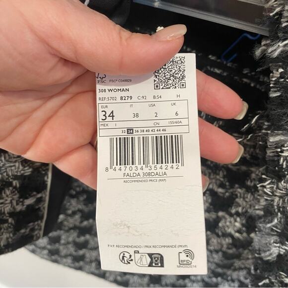 Mango Americana Twee Academia Houndstooth With Brooch Tweed Jacket and Skirt - Picture 8 of 14